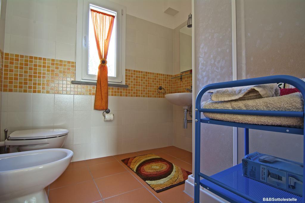 B&B Sotto Le Stelle Фано Экстерьер фото