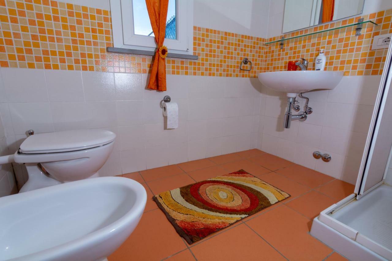 B&B Sotto Le Stelle Фано Экстерьер фото