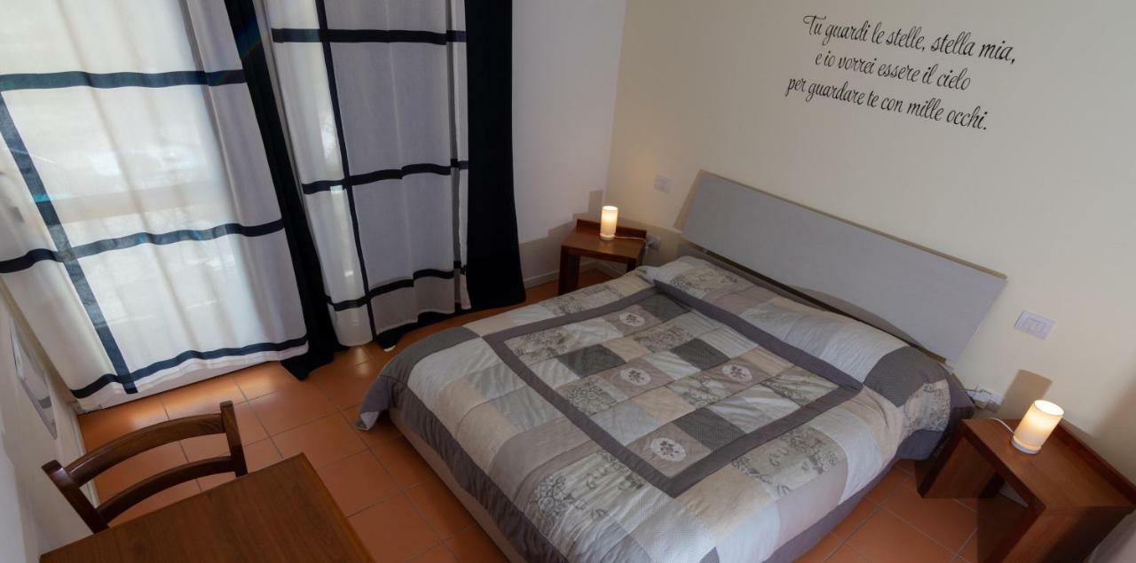 B&B Sotto Le Stelle Фано Экстерьер фото